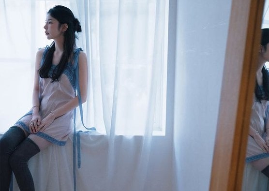 장재인, 14년 만에 달라진 얼굴에 누리꾼들이 말한 것들 | 화보 한 장이 던진 질문
