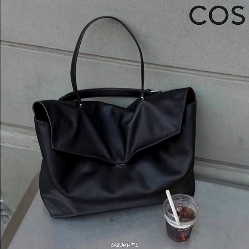 COS 코스 트롤로 백 45만원, 발렌시아가 느낌 난다는 ‘이 실루엣’