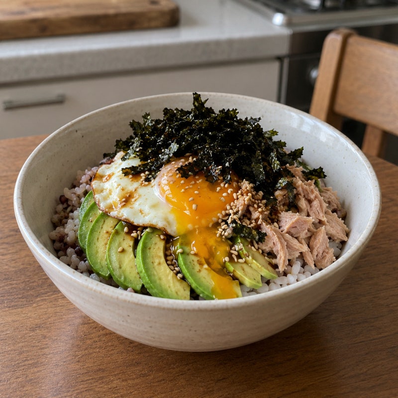다이어트 중인데 밥이 너무 당겨요? 아보카도 참치 덮밥!