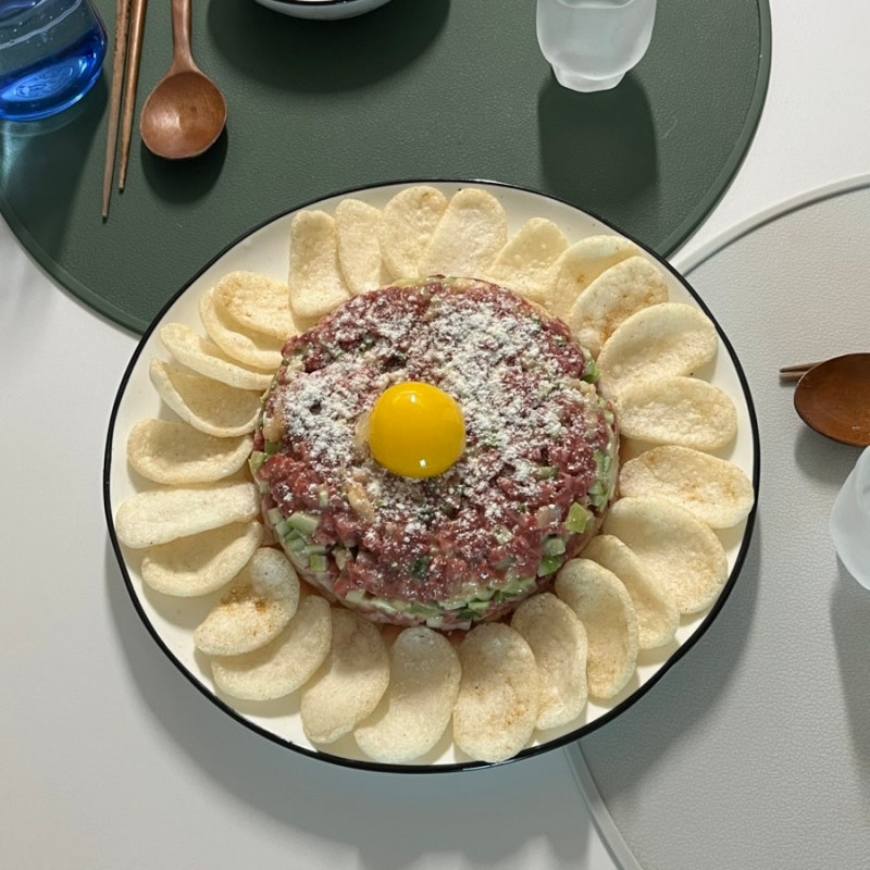 육회타르타르 (비프타르타르)레시피 집에있는 소스로 만드는 간단하지만 맛있는 소스만들기....
