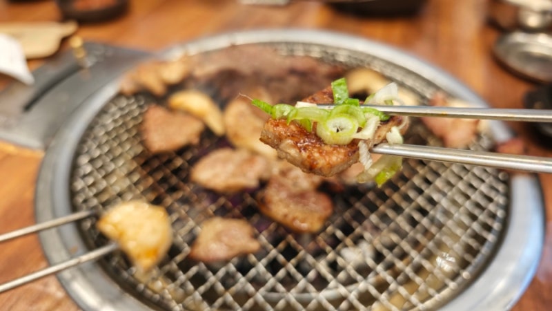 대구 현풍 맛집 갈비정, 구워주는 고기집 놀이방에 주차까지 가족외식 후기