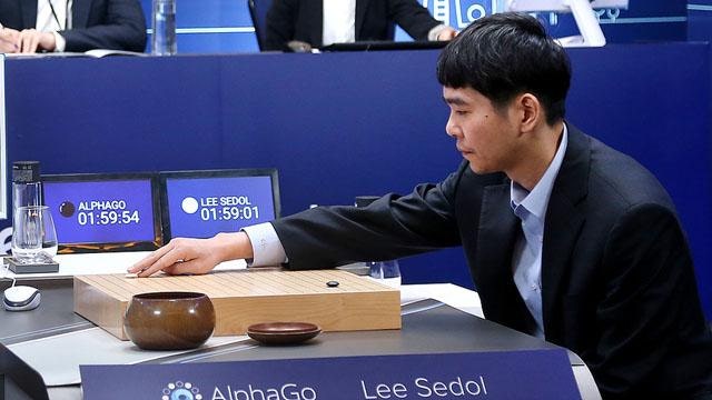 “인간은 AI를 이길 수 있을까?” 이세돌 vs 알파고, 10년이 지나도 다시 회자되는 ‘세기의 대....