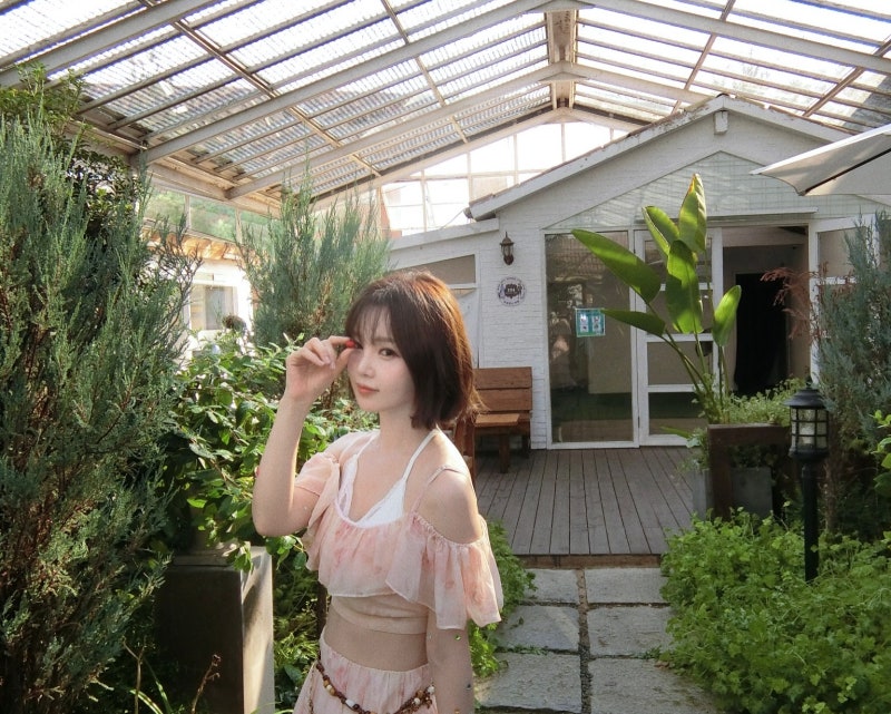 남규리, 청순美 폭발 어깨 문신 드러낸 42세 동안 비주얼