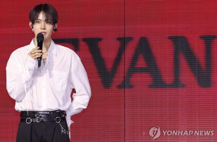 희승에서 에반으로 새 출발…엔하이픈 탈퇴 우려에 “진정성 있는 음악으로 보답”