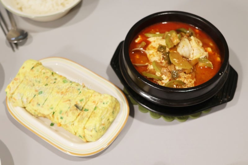 언니네 산지직송3 바지락 순두부찌개와 계란말이로 만든 저녁밥상
