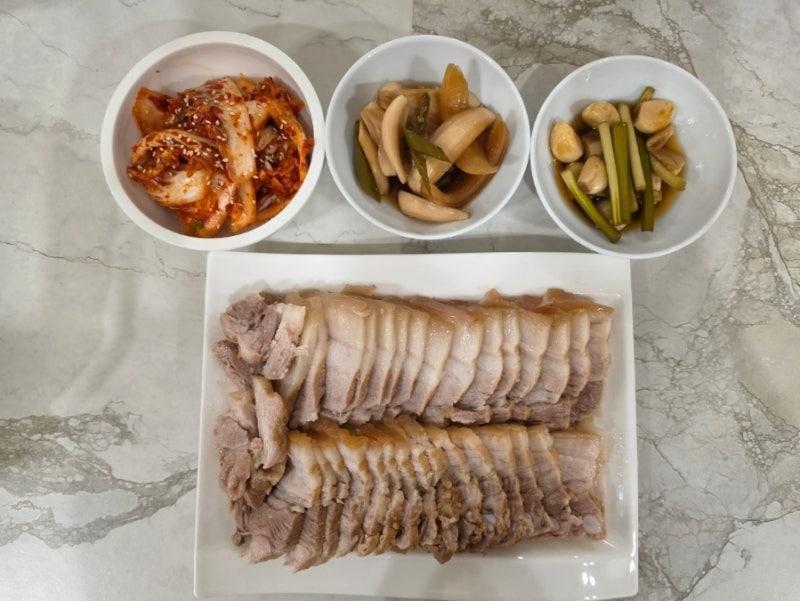 수육삶는방법 따로있다/냄새는 확 잡고 촉촉하고 부드럽게!/한층 더 고급지게 만들어 주는 ....