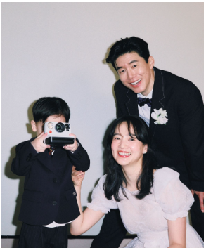 "엄마보다 아빠 판박이?" 김무열♥윤승아 아들, 어느새 훌쩍 큰 근황