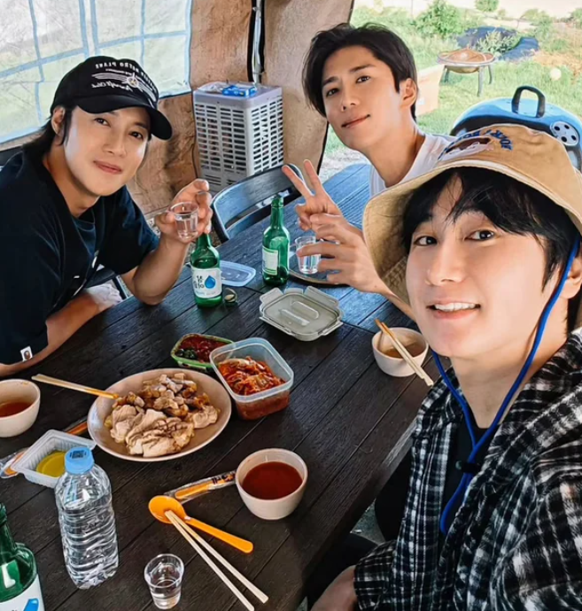 SS501 김현중·허영생·김규종, 일본 공연 전격 취소 뒤 파주로…“또 다른 꿈 그렸다”