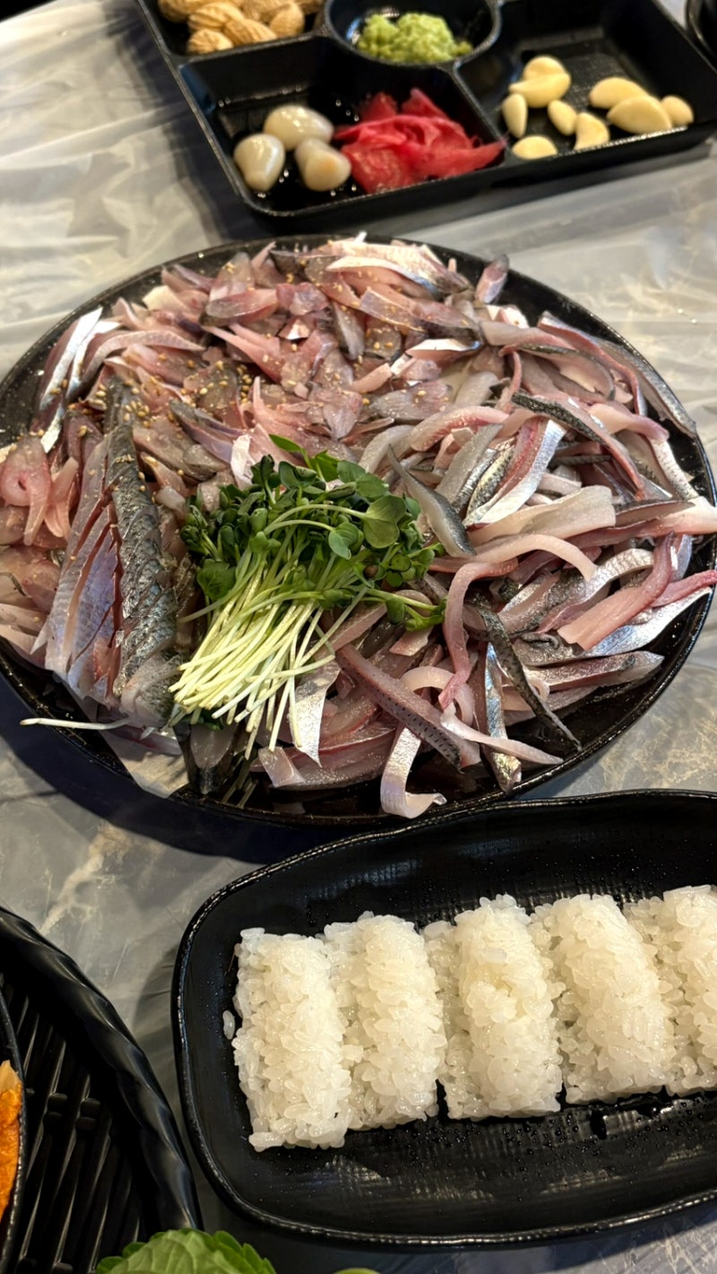 [부산] 시청 인근 전어회 판매하는 연산역 맛집, 우미노미 연산점