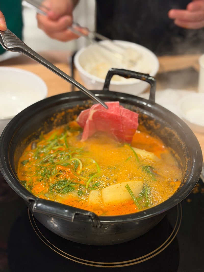 대구 월성동 맛집 등촌샤브칼국수 얼큰버섯칼국수부터 볶음밥까지 제대로