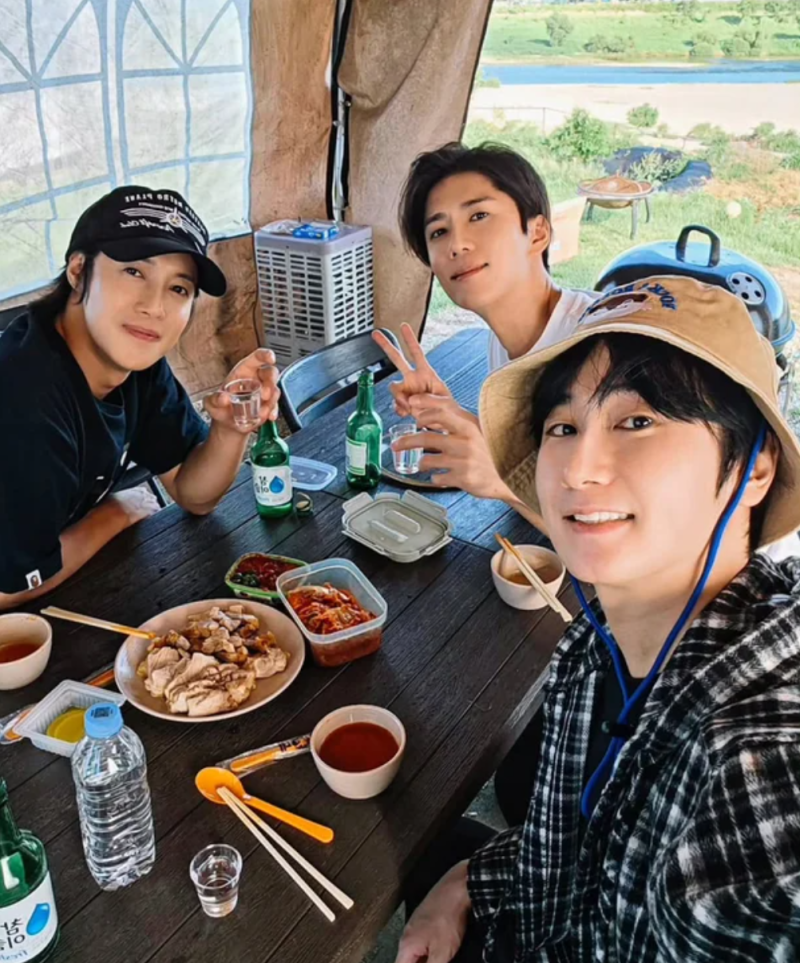 일본 공연 취소된 그날, 김현중·허영생·김규종은 파주로 갔다 — "1박 2일 소중한 시간"