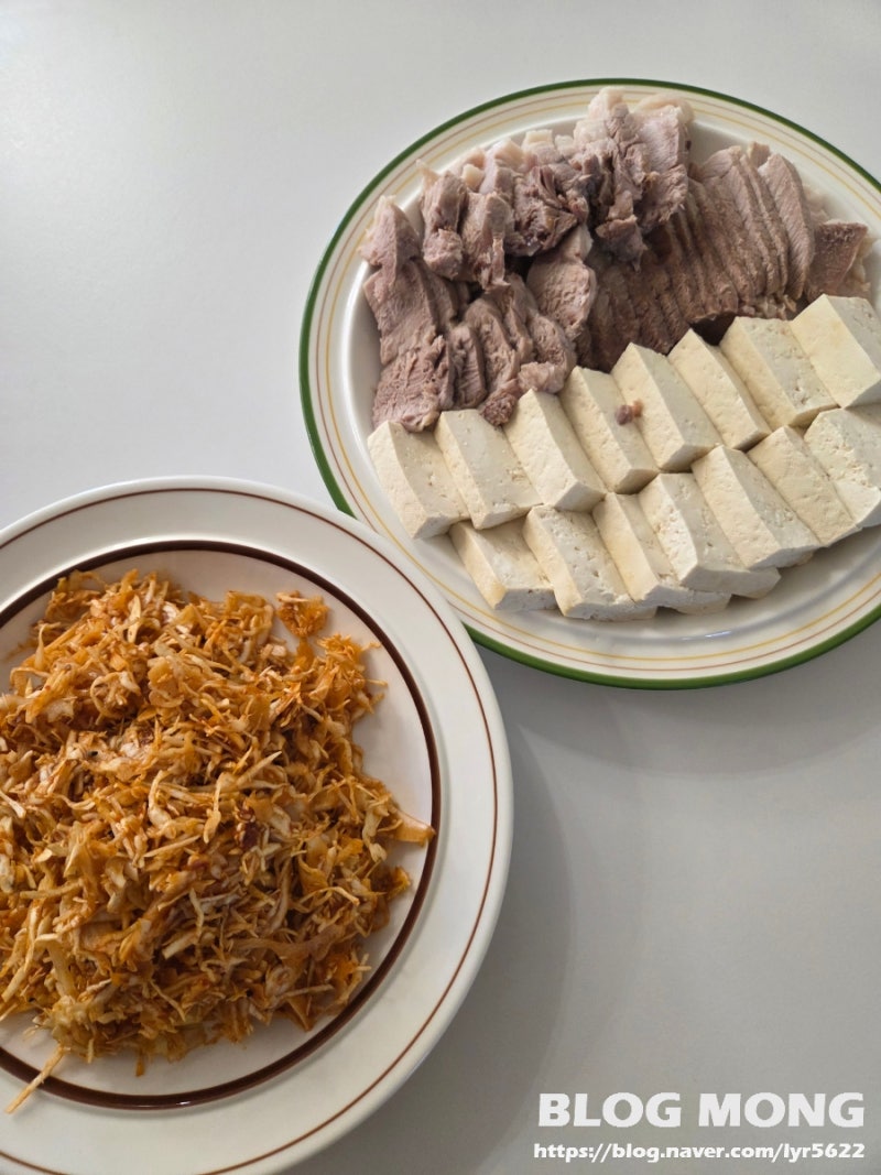 고기와 함께 먹으면 더 맛있는 새콤달콤 양배추무침 레시피
