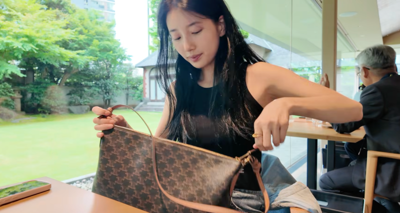수지 도쿄 브이로그 패션 총 정리 (Feat, 셀린느 옷·가방·악세사리)