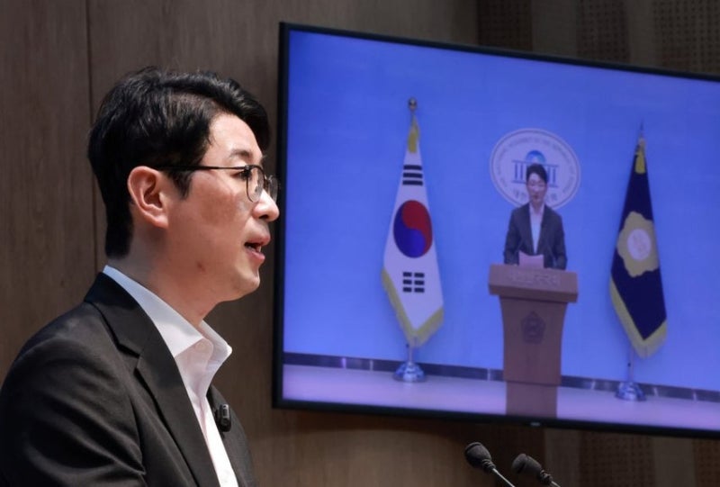 “엄마가 원장, 오빠가 인사팀”… 법무장관 후보 가족 돌봄기관 3억 3천만원, 누리꾼 반응이....