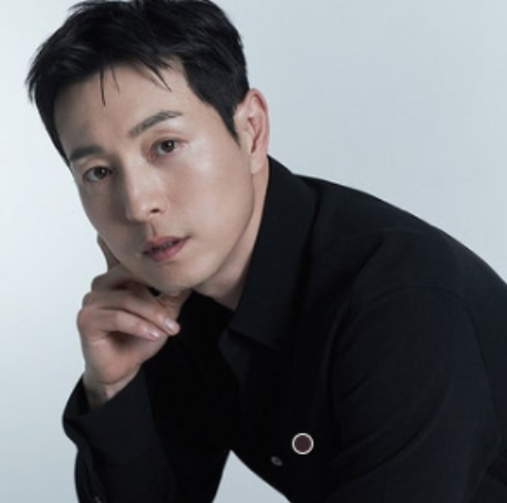 디즈니+ ‘메이드 인 코리아 시즌2’ 청와대 비서실장 천석중 정성일｜나이·고향·키·가족·....