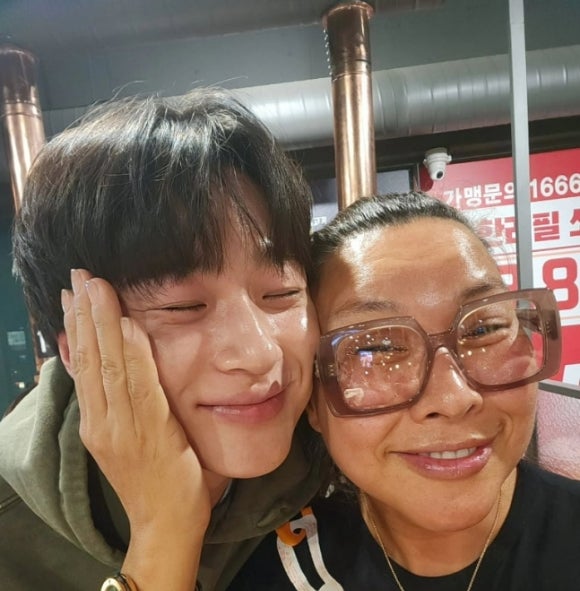 "월드 장모 <b>정영주</b>가 직접 밝힌 사위 라인업? <b>변우석</b>·<b>안효섭</b> 향한 ....