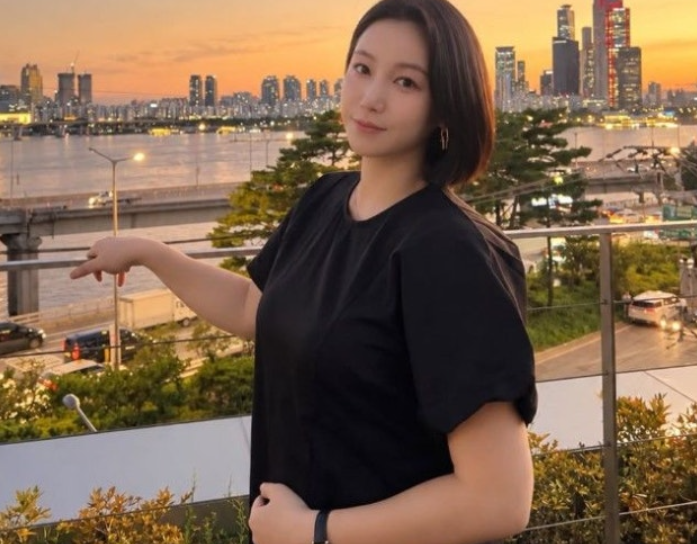 김옥빈 결혼 10개월 만에 깜짝 소식…D라인 공개하며 밝힌 태명 ‘울루’
