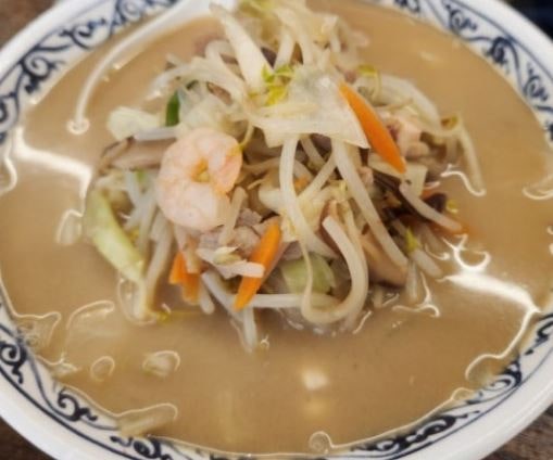 나가사키 짬뽕과 한국식 백짬뽕은 같은 음식일까? 맛과 재료 차이