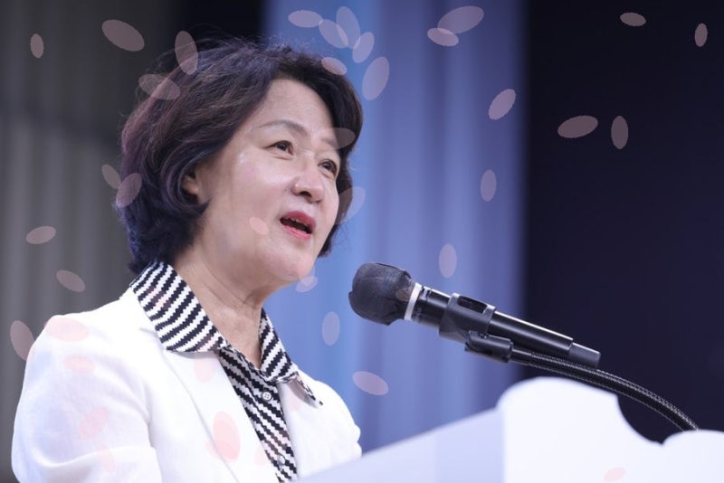 복지 삭감 선언 한 달 만에 12억 관사…추미애, 과연 '필요'였나 '위선'이었나