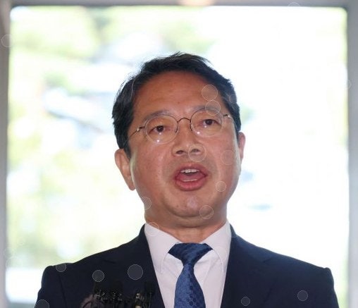 법무부 장관 후보자 아들·딸, 복지관서 3억 3천만원 수령? 채용 공고 하나로 번진 의혹