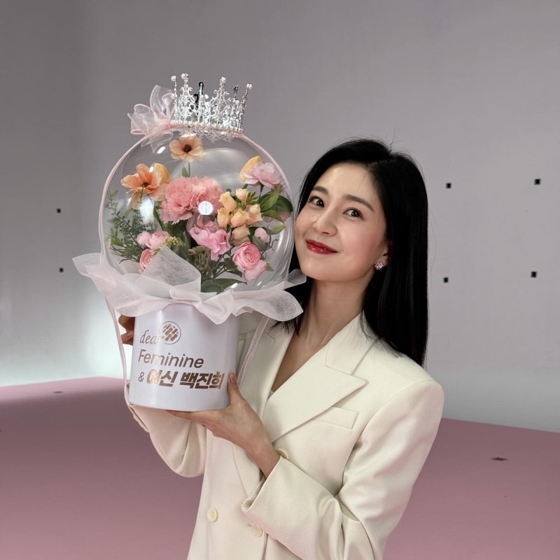 배우 백진희 프로필: 나이, 결혼 여부, 남편, 윤현민 결별 및 박서준 열애설 정리