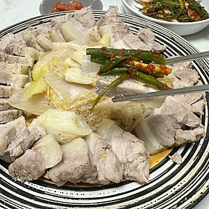 삼겹살 500g 무수분 수육 레시피｜알배추 넣고 약불 30분, 쫄깃 촉촉하게