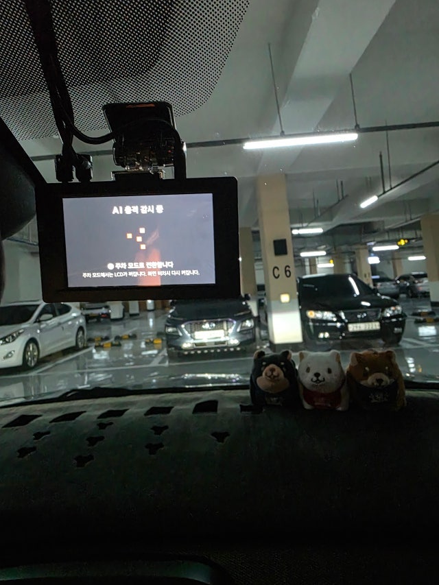 파인뷰 X4K UHD 블랙박스 4K 전방화질 스마트폰 연동 차량용 추천