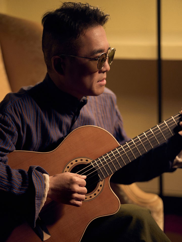 결혼식도 못 올리고 이혼한 김건모, 35주년 무대로 돌아온 사연