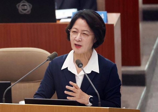 “허리띠 졸라 매라며!!” <b>추미애</b>, 12억 <b>관사</b> 논란 대체 이게 뭐냐고!....