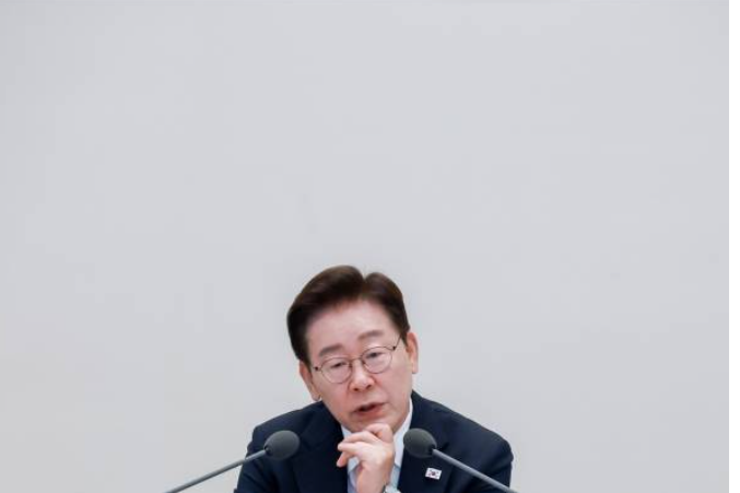 [속보] 개각에도… 이재명 대통령 지지율 37.4% 최저치
