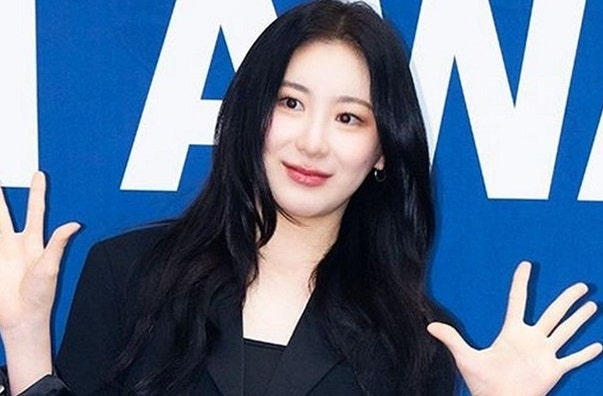 이채연 "총 3,571모를 심었다" 물에 젖어도 끄떡없는 정수리 근황 공개