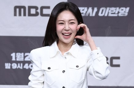 백진희, 13살 연하 비연예인과 깜짝 결혼…절친 정혜성이 그때 그 말 한 이유