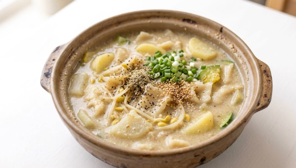 반죽에 이것 한 스푼 넣었을 뿐인데? 쫄깃함 2배 살리는 들깨수제비 만들기