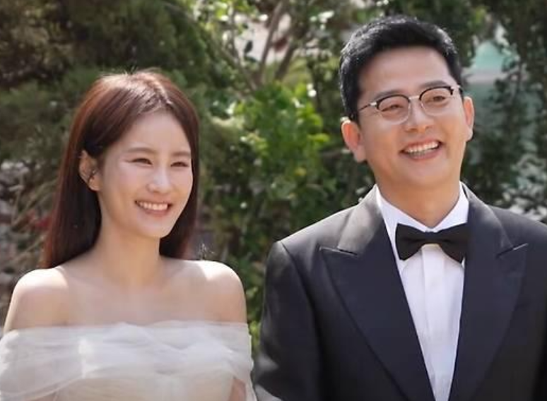 김준호 김지민 77평 신혼집 불꽃축제 명당  재산 나이 학력 자동차 결혼 임신 프로필