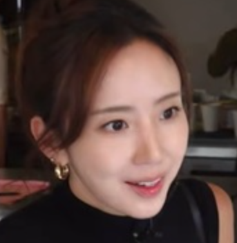 "나이차이 말도 안돼"..god 박준형이 12년 만에 공개한 승무원 와이프