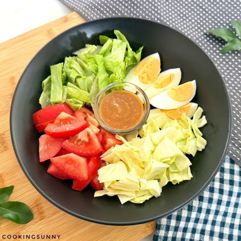 땅콩버터 소스가 정말 맛있는 다이어트 양배추 토마토 계란 땅콩버터 샐러드 만들기 건강다....