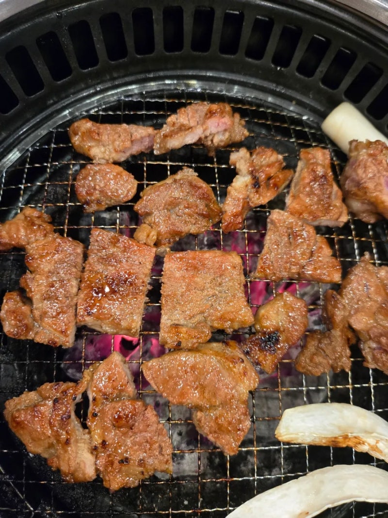 고기 먹고 싶다는 친구와 함께 점심에 간 수제양념갈비로 유명한 익산 부송동 맛집 {솔가숯....