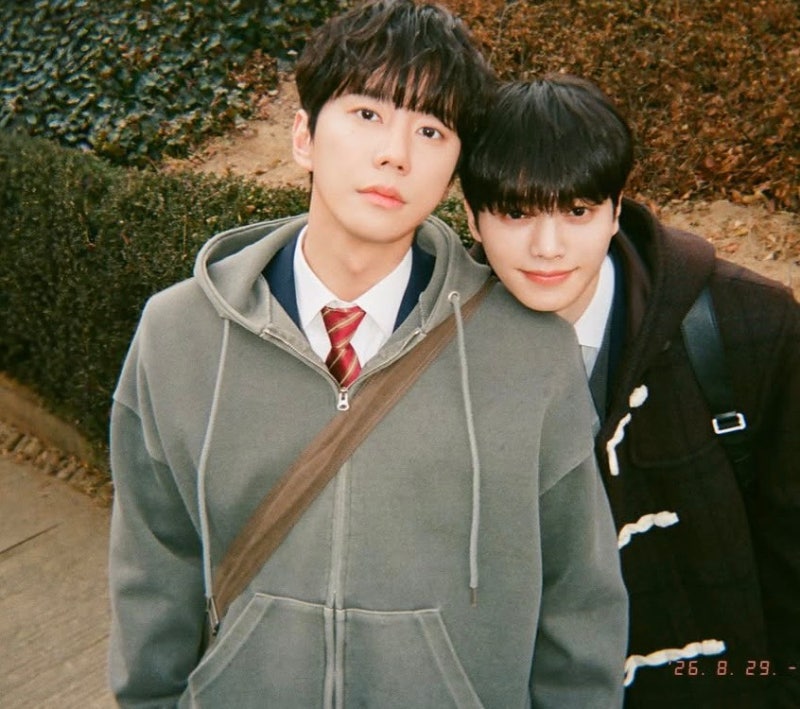 송강 이준영 조합 너무 좋아…포핸즈 속 송강 가방은?