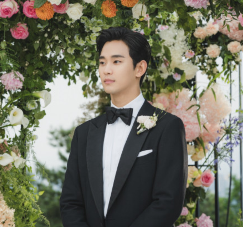 김수현 '그루밍 의혹' 완벽히 털어냈다… 故 김새론 유족·가세연 고소 사건 검찰 기록 반환 ....