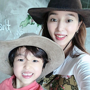 허양임 고지용 이혼 후 근황, 아들 승재와 둘이 포착 나이 직업 프로필