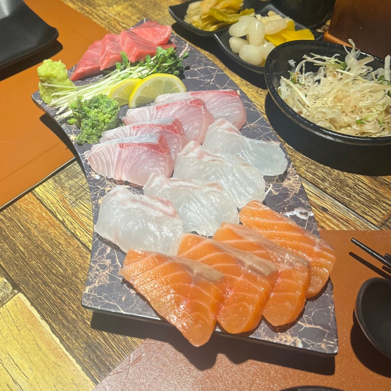 [전주 우아동] 아중리 이자카야 두툼한 사시미 맛집 점잔