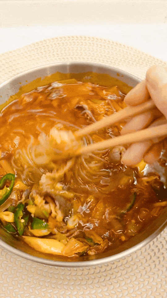 "김풍 작가 당면퀸의 화끈한 변신!" 알싸한 마라 향에 숟가락이 멈추지 않는 야매 쏸라펀 레....