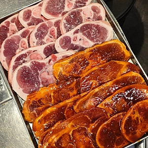동래 맛집 족다귀! "미우새 나온 족발 구이 맛은?" 솔직후기