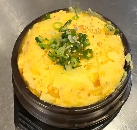 [레시피]폭탄 계란찜, 소금 대신 이거 넣었더니 맛있다고 난리 났어요
