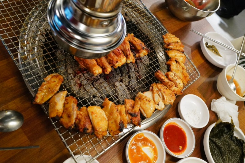 [신도림 강촌숯불닭갈비] 8년 동안 벼르던 맛집 첫 방문! 본점 꽉차서 안내받아 별관 갔더니 ....