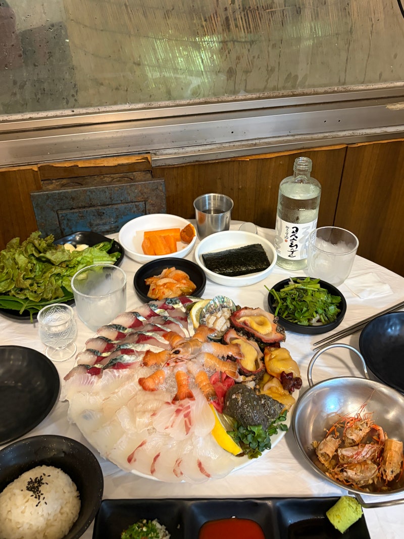 제주 노포 감성 함덕횟집 제주 고등어회가 맛있기로 유명한 함덕 현지인 맛집