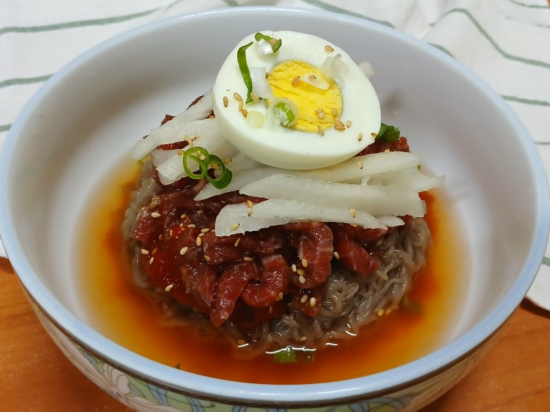소고기 육회 만드는 법 소고기 별미 요리 육회 냉면 만들기 육회 간장 양념 레시피