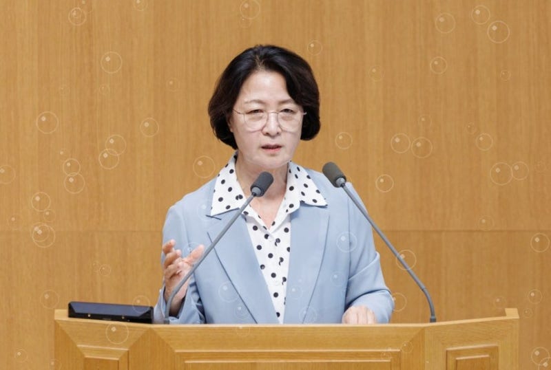 긴축 외치더니 12억 관사? 추미애의 ‘위선 논란’ 결말은