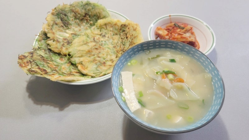 코스트코 감자수제비 끓여먹어 본 솔직 후기 / 간편식으로 이정도면 만족^^