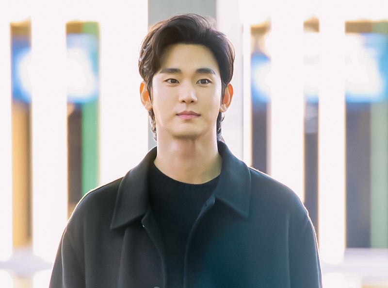 김수현 결국 돌아온다…1년 6개월 만에 국내 공식석상 복귀